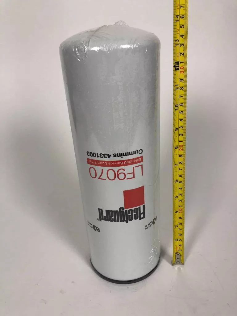 Fleetguard Oil filter for Cummins ISX engine applications