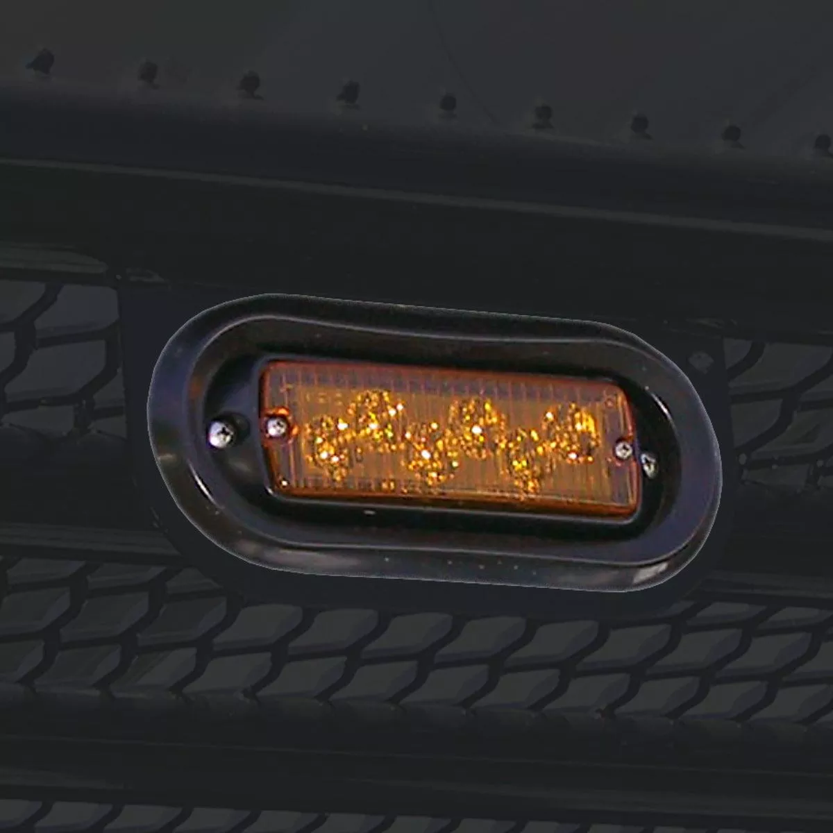 Whelen – 500 Series TIR6 Super-LED Oval Grommet Mount Kit